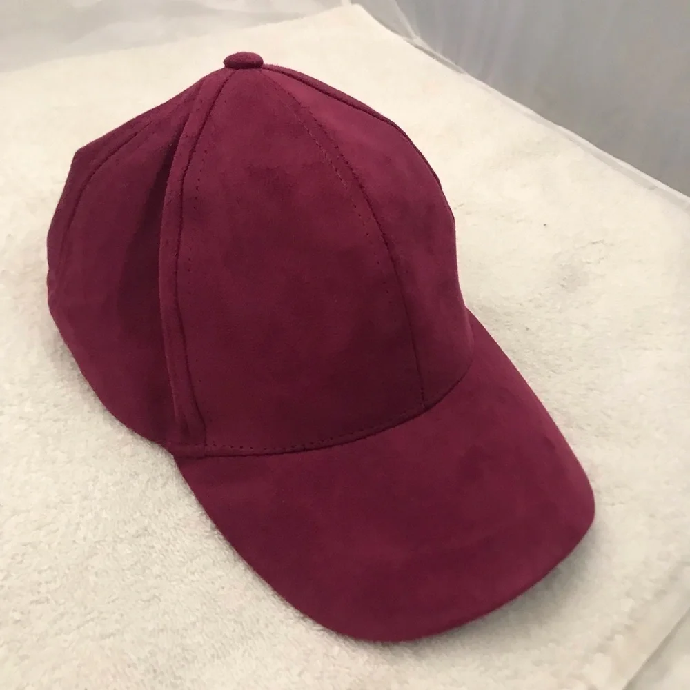 Rampage Adjustable Velvet Maroon Cap